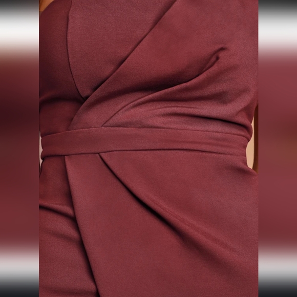 Lulus Queen of the City Burgundy Strapless Bodycon Dress Sz M NWT - Picture 10 of 13